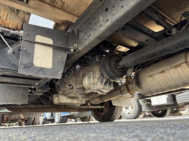 2019 Flat Body Truck Mitsubishi Fuso Canter 2PG-FEB50 - Image 13