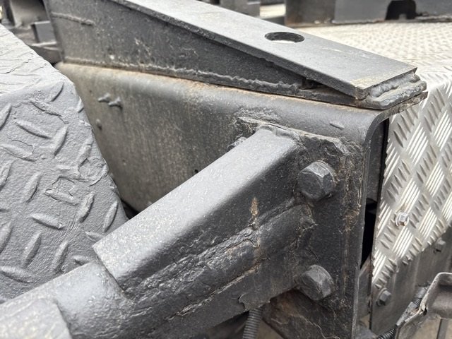 2004 Trailer Head Isuzu Giga KL-EXZ52J3 - Image 14