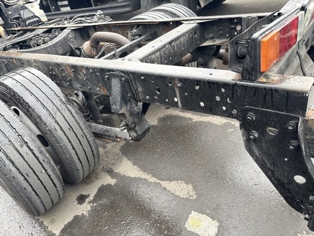 2007 Chassis Truck Mitsubishi Fuso Canter PDG-FE74BV - Image 16