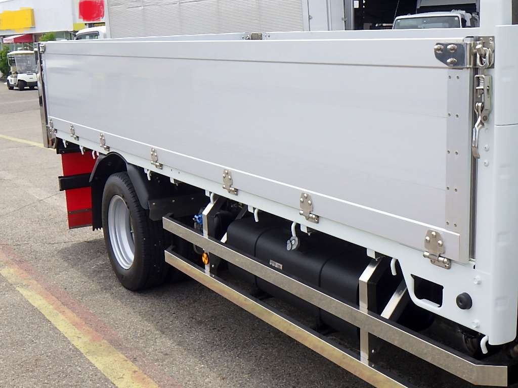2019 Flat Body Truck Mitsubishi Fuso Canter FEAV0 - Image 18