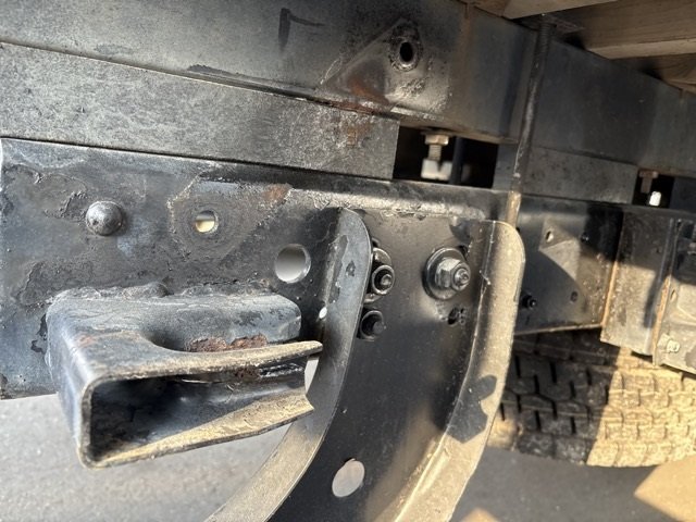 2005 Flat Body Truck Mitsubishi Fuso Canter PA-FE83DGN - Image 18