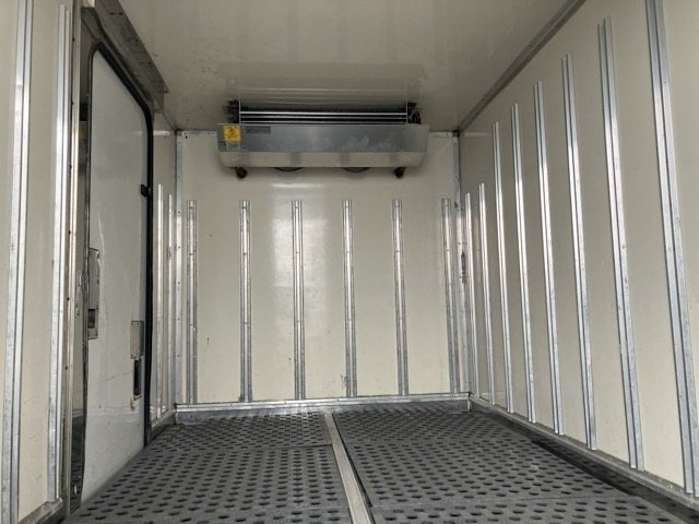 2006 Freezer Refrigerator Truck Isuzu Elf PB-NKR81AN - Image 19
