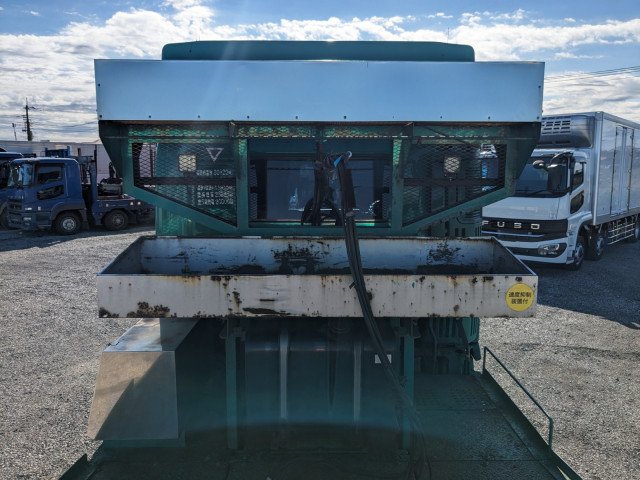 2016 Trailer Head Hino Profia QDG-SS1EKDA - Image 18