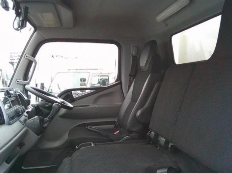 2018 Freezer Refrigerator Truck Mitsubishi Fuso Canter TPG-FEB50 - Image 19