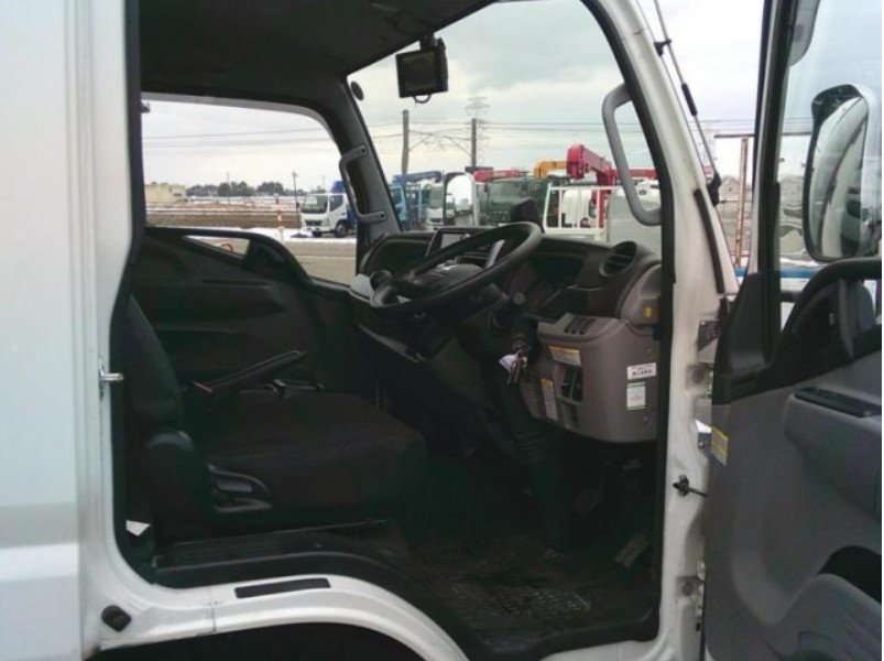 2018 Freezer Refrigerator Truck Mitsubishi Fuso Canter TPG-FEB50 - Image 20