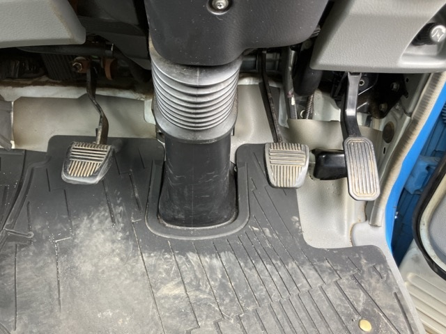 2017 Vacuum Truck Hino Dutro TKG-XZU600E - Image 7