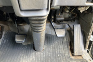 2005 Garbage Truck Mitsubishi Fuso Canter PA-FE83DEY - Image 6