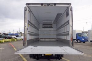 2018 Freezer Refrigerator Truck Isuzu Forward 2PG-FRR90S2