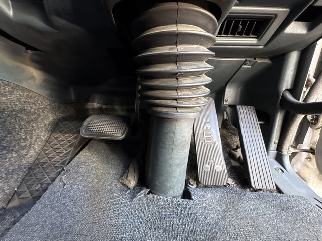 1999 Tank Truck Mitsubishi Fuso Super Great KC-FU517NY - Image 7