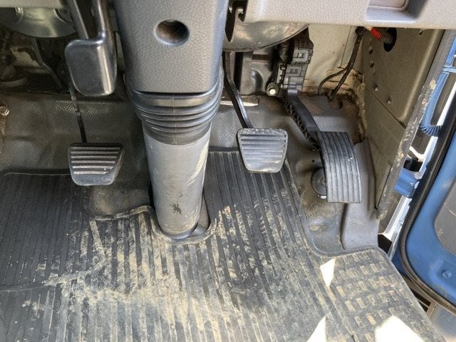 2015 Flat Body Truck Mitsubishi Fuso Canter TKG-FBA50 - Image 7