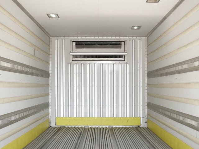 2007 Freezer Refrigerator Truck Mitsubishi Fuso Fighter PJ-FK72FZ - Image 7