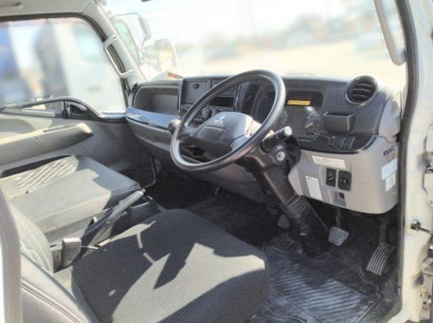 2016 Flat Body Truck Mitsubishi Fuso Canter TPG-FEB50 - Image 7