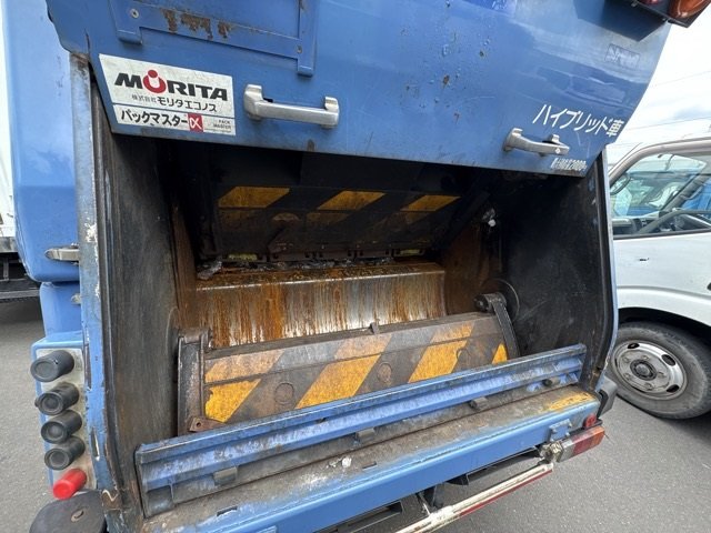 2012 Garbage Truck Hino Dutro SJG-XKU600X - Image 21