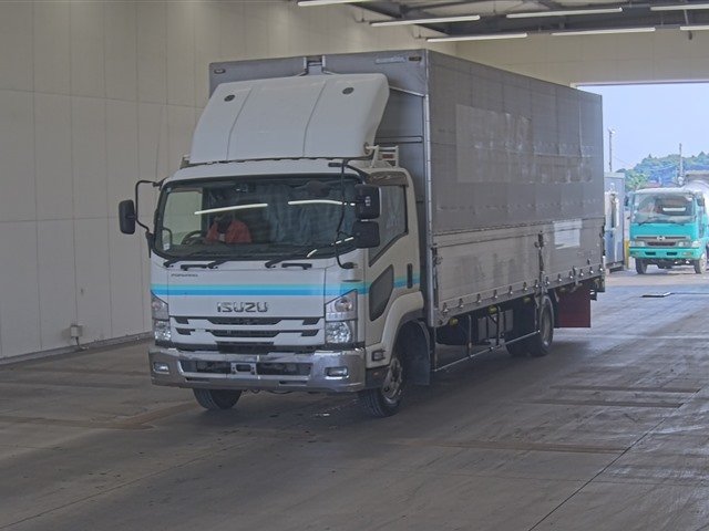 2016 Van Wing Isuzu Forward TKG-FRR90S2