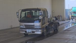 2003 Arm Roll Isuzu Forward KK-FSR33G4