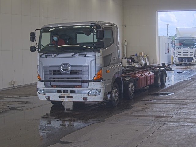 2013 Chassis Truck Hino Profia QKG-FW1EXBG