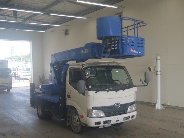 2012 Aerial Platform Hino Dutro TKG-XZU600E - Image 3
