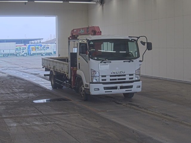 2014 Crane Truck Isuzu Forward TKG-FRR90S1 - Image 3