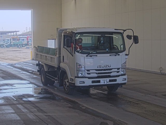 2017 Dump Tipper Truck Isuzu Forward TKG-FRR90S1 - Image 3