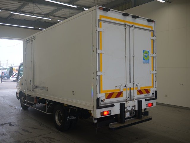 2019 Freezer Refrigerator Truck Hino Dutro 2KG-XZU720M - Image 4