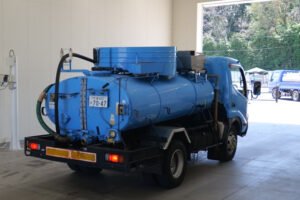 2011 Vacuum Truck Hino Dutro BDG-XZU404X