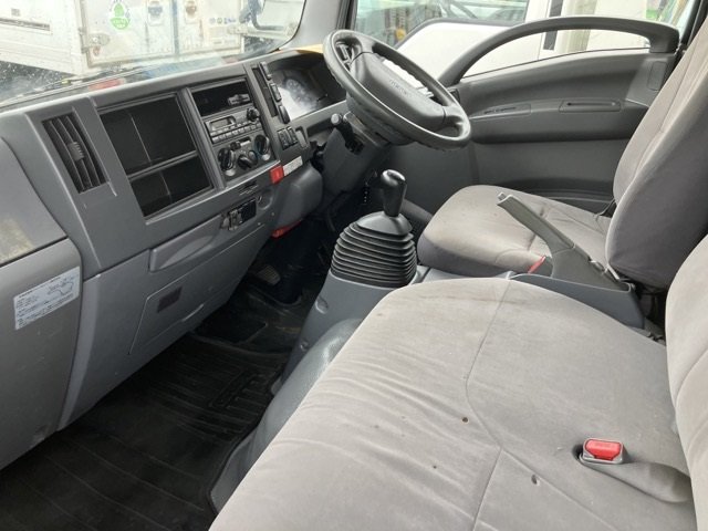 2014 Van Wing Isuzu Elf TKG-NMR85AN - Image 8