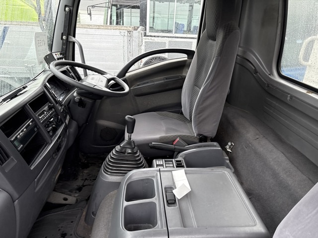 2008 Garbage Truck Isuzu Forward PKG-FSR90S2 - Image 8