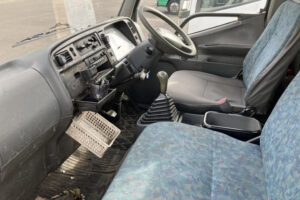 2000 Flat Body Truck Mitsubishi Fuso Canter KK-FE63EGX