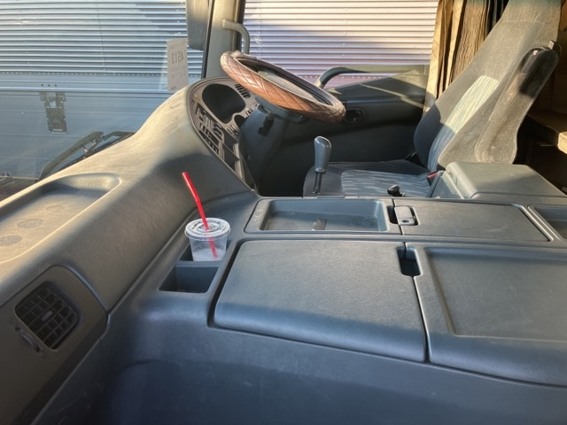 2004 Van Wing Mitsubishi Fuso Super Great PJ-FU54JTZ - Image 8