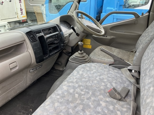 2011 Dump Tipper Truck Hino Dutro BKG-XZU314T - Image 8