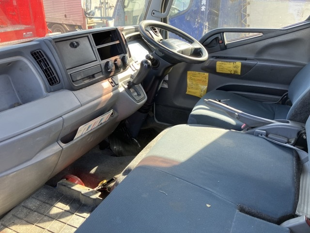 2013 Chassis Truck Mitsubishi Fuso Canter TKG-FEA80 - Image 8