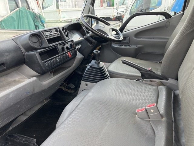 2016 Dump Tipper Truck Hino Dutro TKG-XZU620T - Image 8