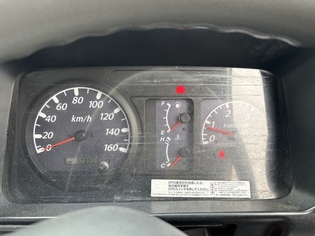 2006 Crane Truck Isuzu Elf PB-NKR81A - Image 9