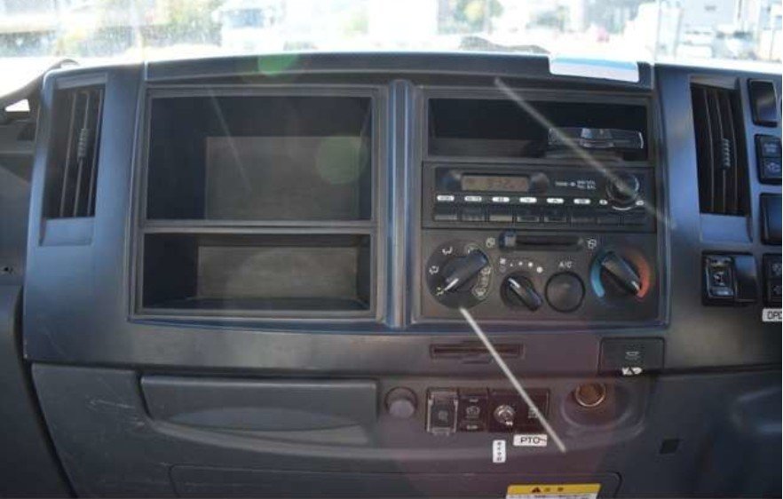 2010 Dump Tipper Truck Isuzu Forward FRR90 - Image 9