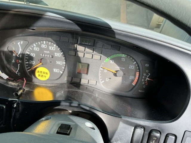 1999 Tank Truck Mitsubishi Fuso Super Great KC-FU517NY - Image 9