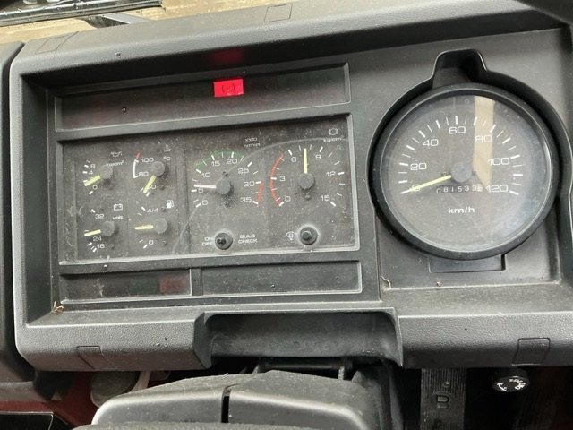 1992 Bus Isuzu Journey U-GR432F - Image 9