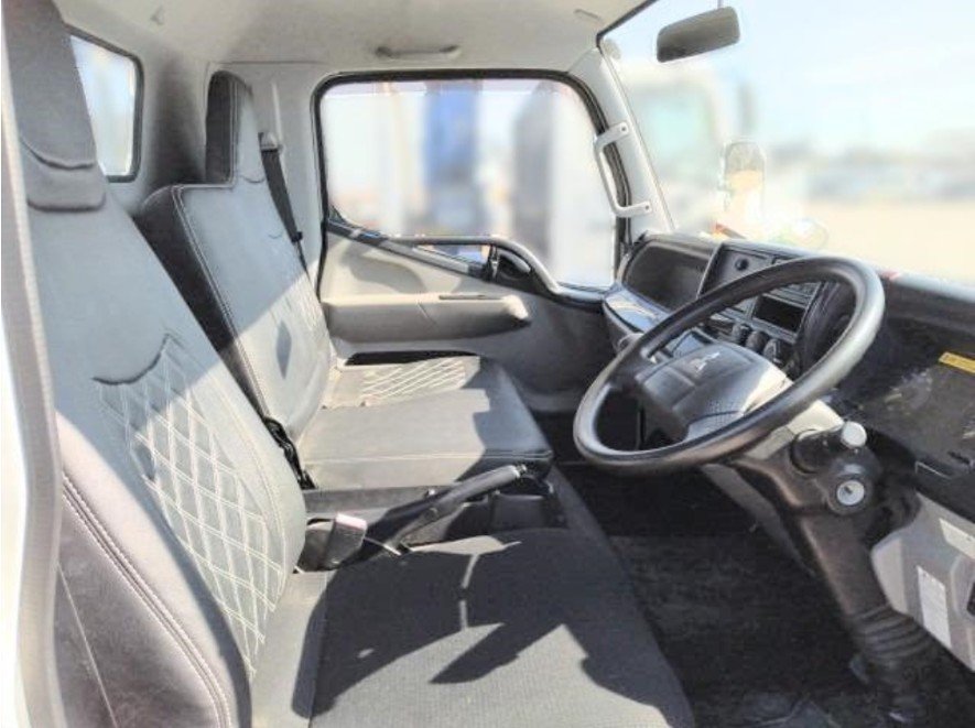 2016 Flat Body Truck Mitsubishi Fuso Canter TPG-FEB50 - Image 9