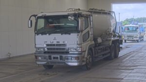 2005 Tank Truck Mitsubishi Fuso Super Great PJ-FU50JNY