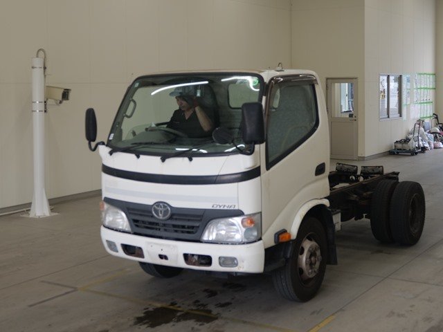 2010 Chassis Truck Toyota Dyna BDG-XZU354H