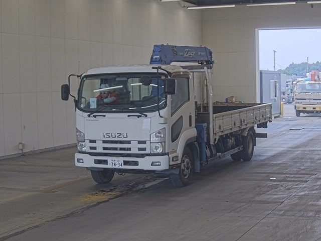 2011 Crane Truck Isuzu Forward PKG-FRR90S1