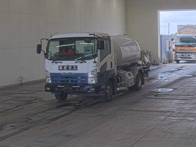 2011 Tank Truck Isuzu Forward PKG-FRR90S1