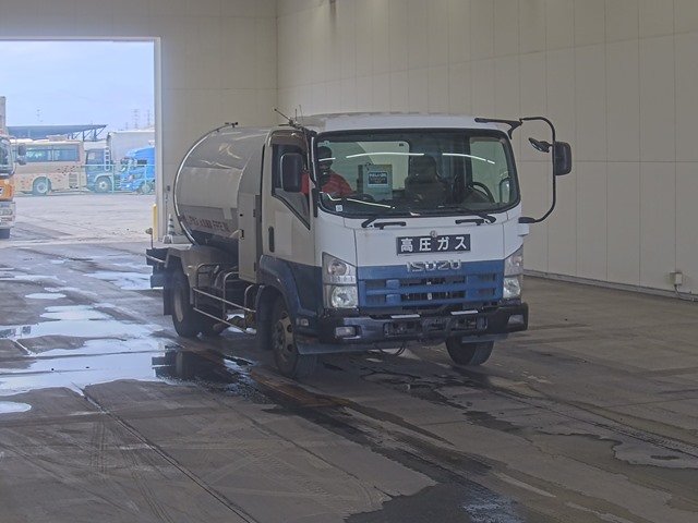 2011 Tank Truck Isuzu Forward PKG-FRR90S1 - Image 3