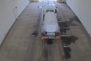2011 Tank Truck Isuzu Forward PKG-FRR90S1
