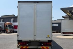 2016 Van Wing Mitsubishi Fuso Super Great FS64VZ