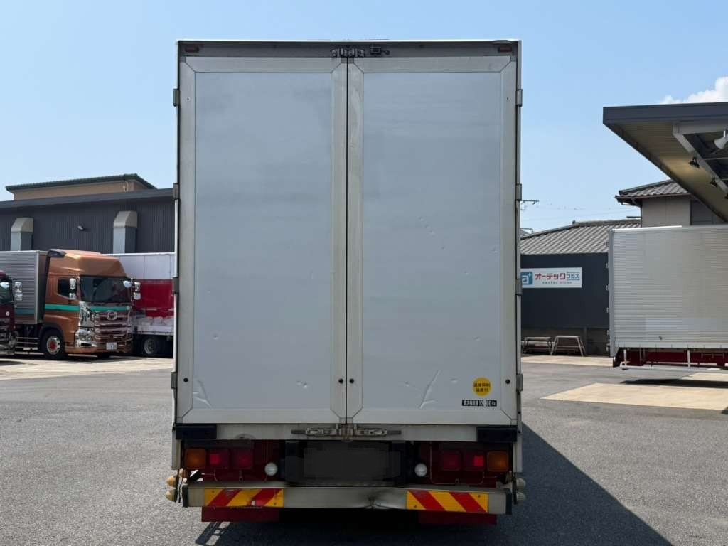 2016 Van Wing Mitsubishi Fuso Super Great FS64VZ - Image 7