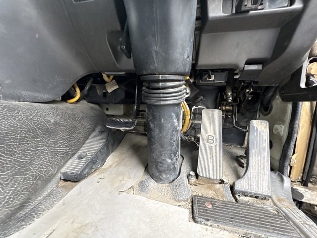 2001 Concrete Mixer Truck Isuzu Giga KL-CXZ73K3 - Image 7