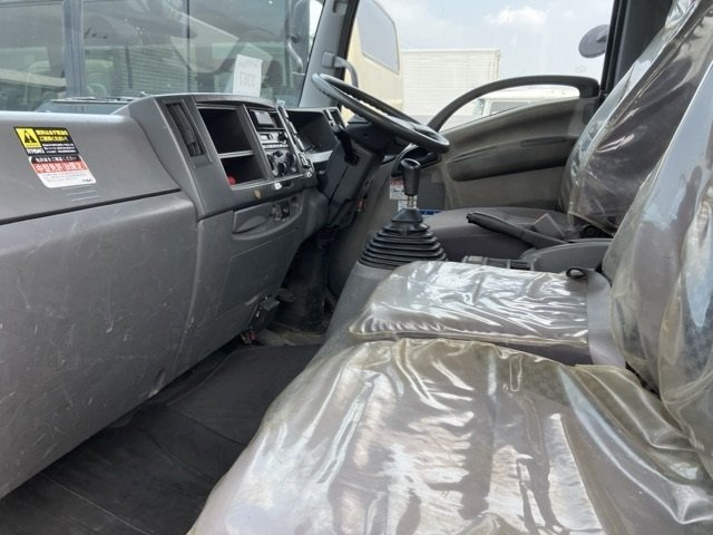 2011 Crane Truck Isuzu Forward PKG-FRR90S1 - Image 8
