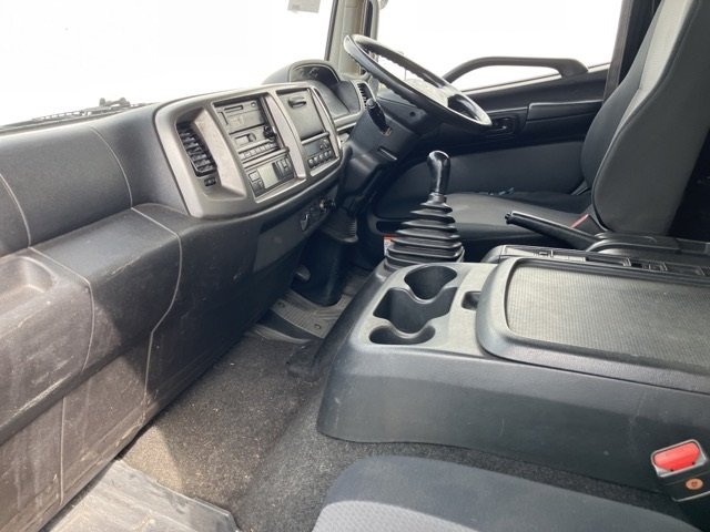 2015 Freezer Refrigerator Truck Hino Ranger TKG-FC7JKAA - Image 8