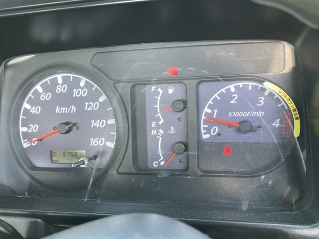 2006 Aerial Platform Isuzu Elf PB-NKR81N - Image 10