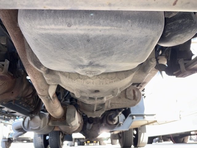 2011 Tank Truck Isuzu Forward PKG-FRR90S1 - Image 12